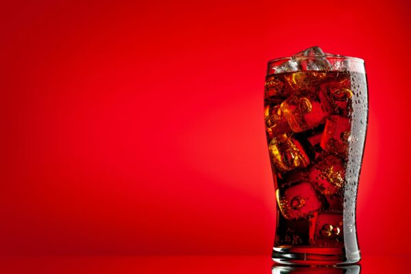 Cola with ice