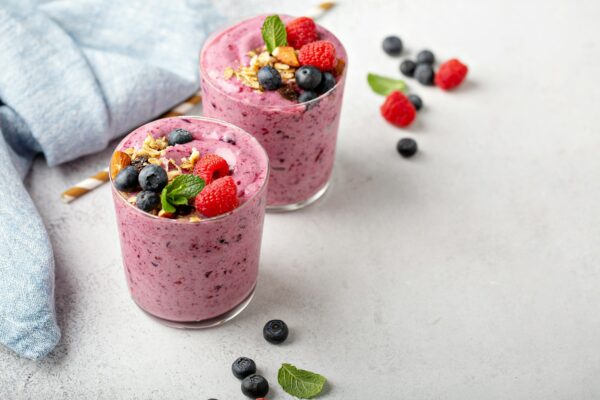 Fresh mixed berry smoothie