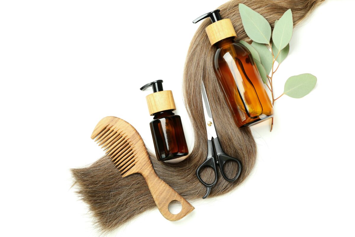 Rimedi naturali per i capelli grassi
